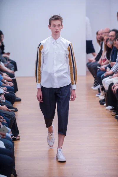 Look 4